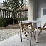 Quiet Apartment With Garden + Parking