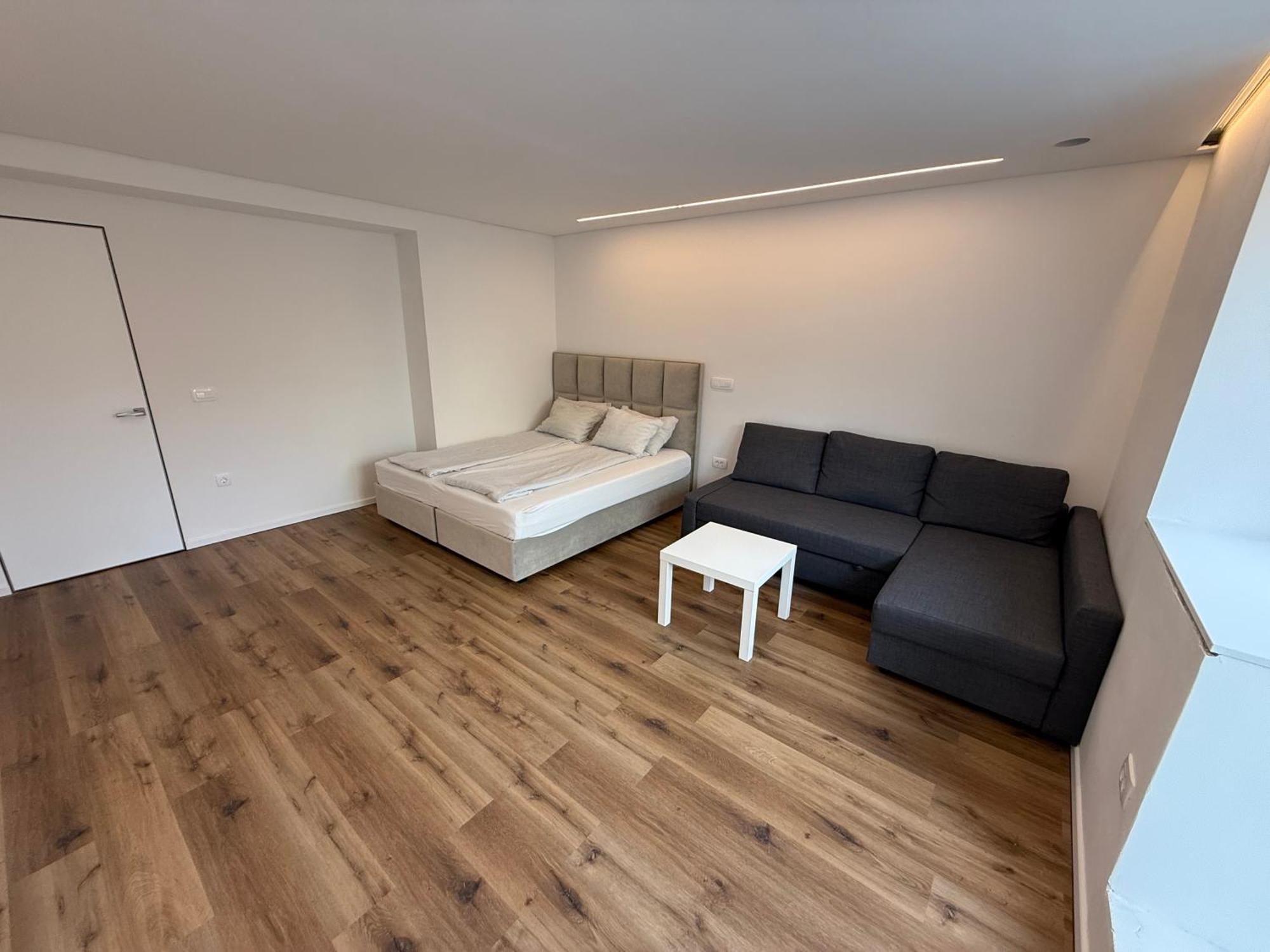 Quiet With Garden + Parking Apartment Laibach